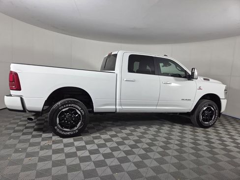 Used 2026 RAM 2500 Laramie AWD/4WD image 4