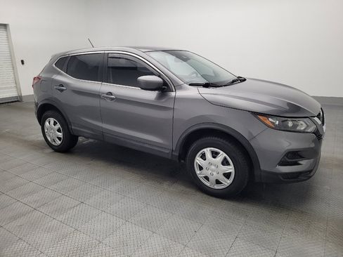 Used 2020 Nissan Rogue Sport S image 11