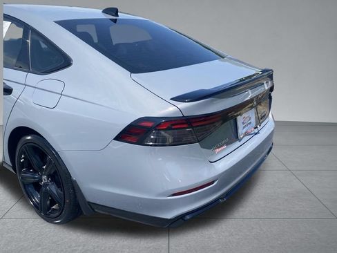 Used 2025 Honda Accord Sport image 10
