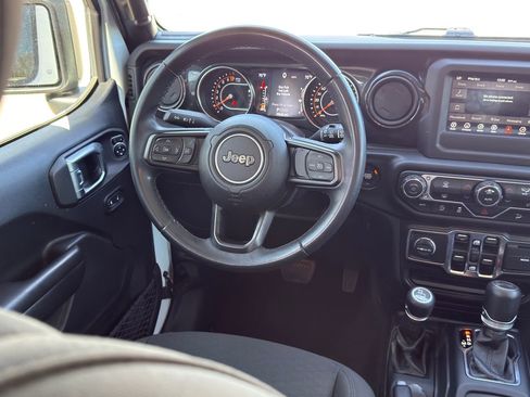 Used 2020 Jeep Wrangler Unlimited Sport image 26