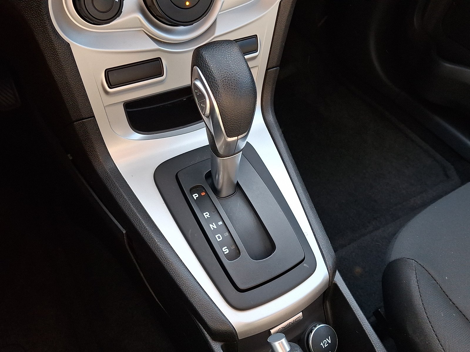 Used 2016 Ford Fiesta SE FWD image 16