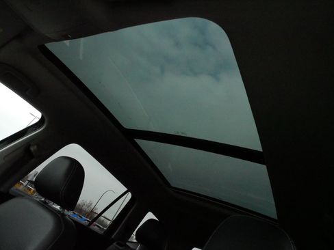 Used 2022 Volkswagen Atlas SEL image 32