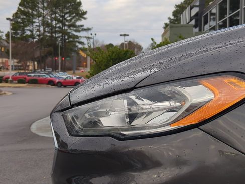 Used 2019 Ford Fusion SE w/ Equipment Group 151A image 26