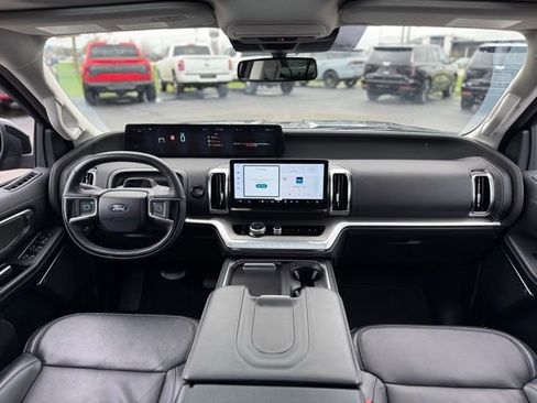 Certified 2025 Ford Expedition Max Platinum AWD/4WD image 2