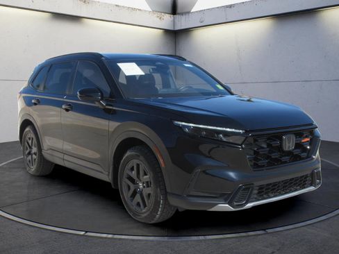 Used 2026 Honda CR-V TrailSport image 2