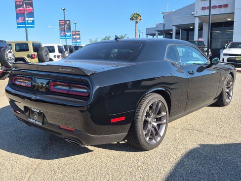 Certified 2023 Dodge Challenger R/T Scat Pack RWD image 7