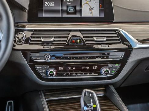 Used 2018 BMW 540i xDrive AWD/4WD image 29
