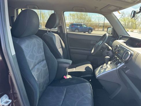Used 2012 Scion xB image 16