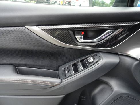 Used 2019 Subaru Crosstrek 2.0i Limited w/ Moonroof Package w/Navigation AWD/4WD image 10