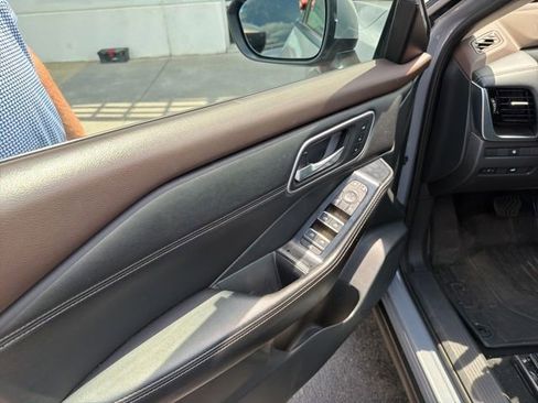 Used 2021 Nissan Rogue SL AWD/4WD image 9