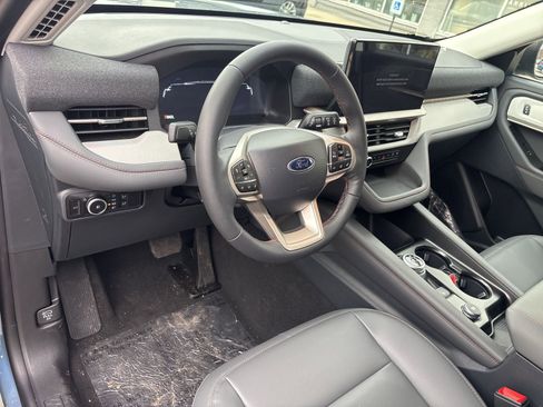 New 2026 Ford Explorer Active w/ Active Comfort Package image 12