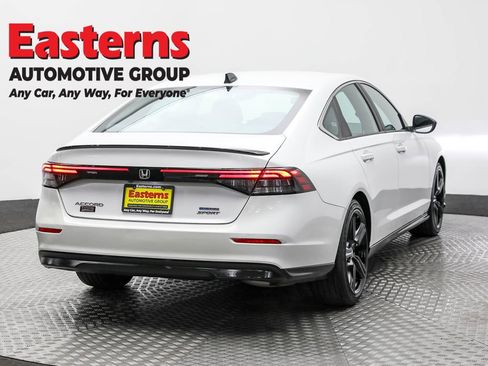 Used 2024 Honda Accord Sport image 6