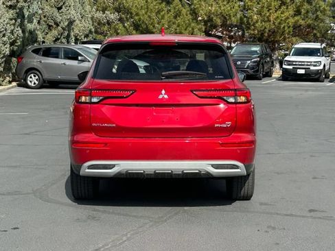 Used 2025 Mitsubishi Outlander SE AWD/4WD image 5