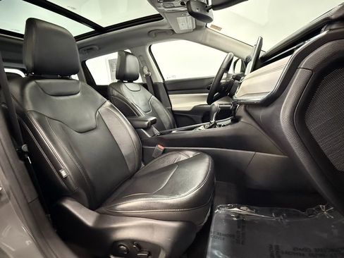 Used 2022 Jeep Compass Limited w/ Elite Group image 20