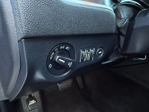 Used 2017 Dodge Charger SXT w/ Blacktop Package RWD image 35