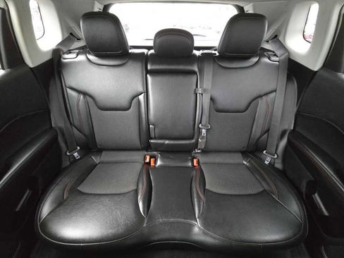 Used 2021 Jeep Compass Trailhawk image 17