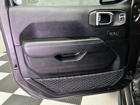 Used 2019 Jeep Wrangler Unlimited Sahara w/ Safety Group image 13