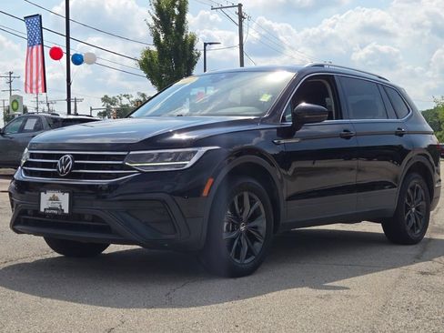 Used 2022 Volkswagen Tiguan SE AWD/4WD image 4