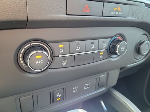 Certified 2023 Nissan Frontier SV w/ Midnight Edition Package AWD/4WD image 30