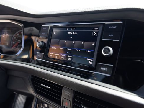 Used 2021 Volkswagen Jetta R-Line image 21