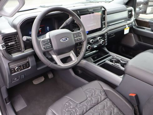 New 2026 Ford F250 Lariat w/ Black Appearance Package AWD/4WD image 5