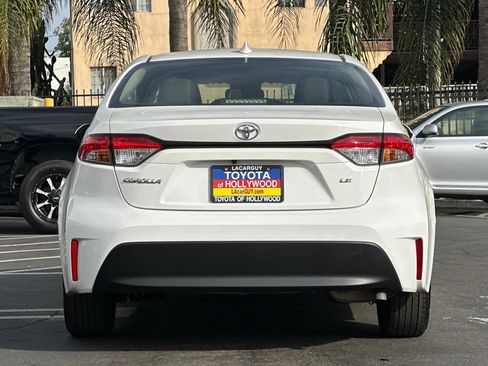 Used 2023 Toyota Corolla LE image 5