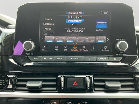 Used 2025 Nissan Pathfinder SV AWD/4WD image 18