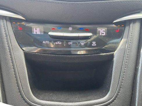 Used 2018 Cadillac XT5 Luxury w/ Driver Awareness Package FWD image 22