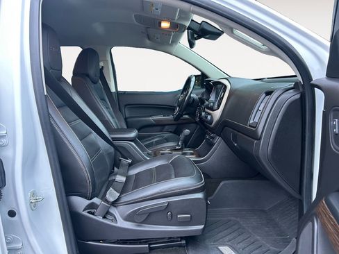 Used 2018 GMC Canyon Denali image 10