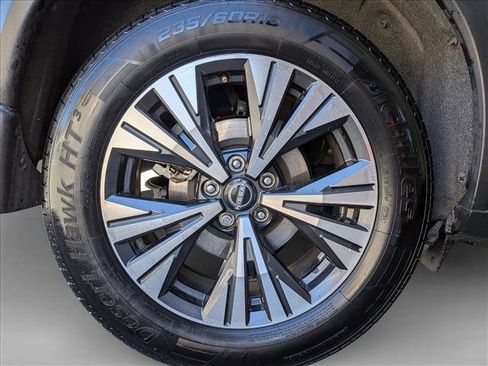Used 2023 Nissan Rogue SV FWD image 21