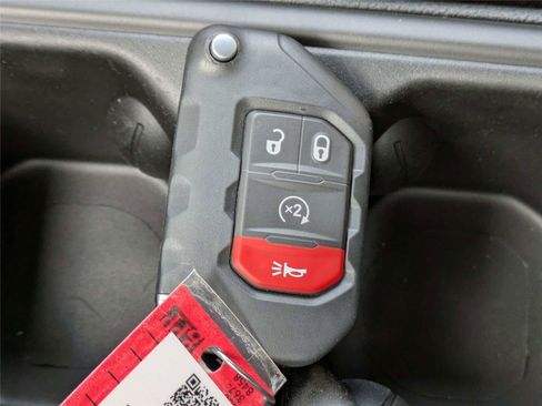 New 2026 Jeep Gladiator Willys AWD/4WD image 29