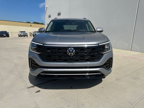 Used 2026 Volkswagen Atlas SEL Premium R-Line AWD/4WD image 2