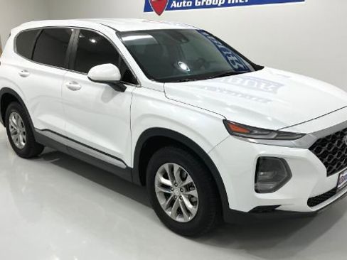 Used 2019 Hyundai Santa Fe SE FWD image 3