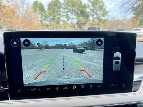 New 2026 Lincoln Corsair Premiere image 17