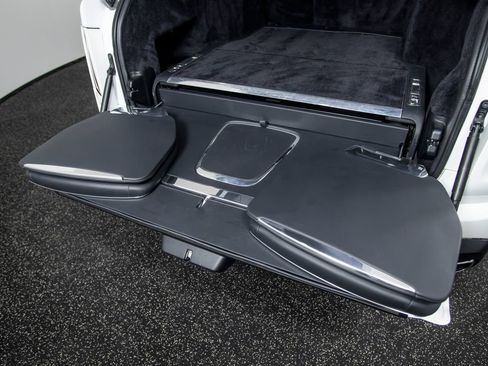 Used 2019 Rolls-Royce Cullinan AWD/4WD image 20
