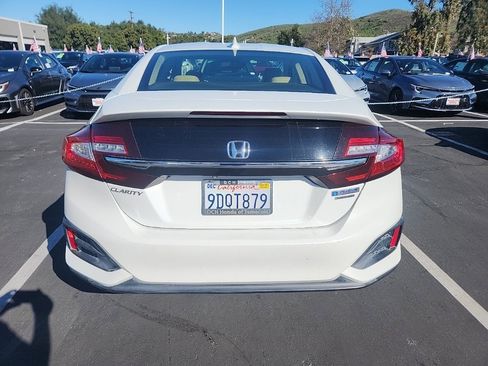 Used 2018 Honda Clarity Touring image 4
