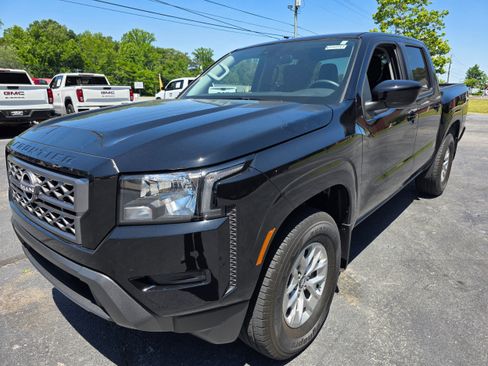 Used 2024 Nissan Frontier SV w/ Technology Package RWD image 1