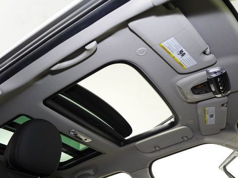 Used 2019 MINI Cooper Countryman S w/ Premium Package image 18