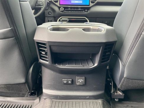 Used 2025 Toyota Tundra Limited image 11