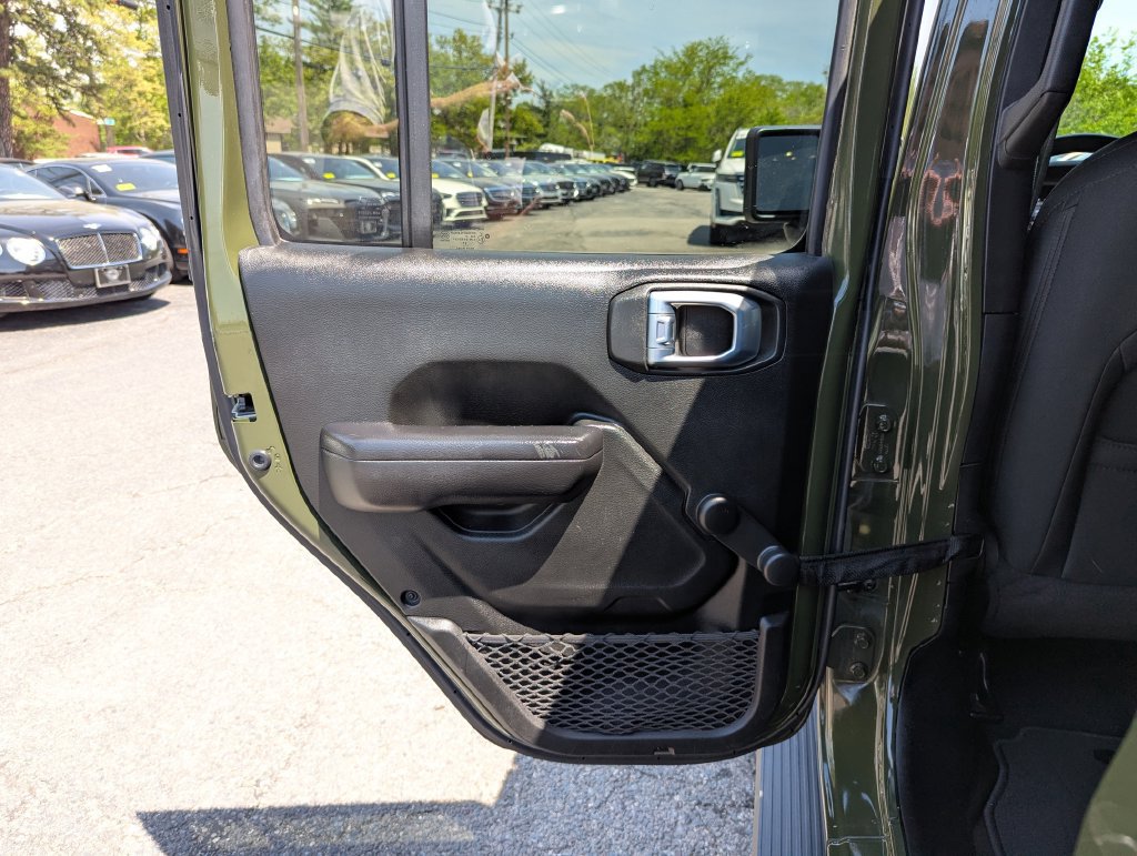 Used 2022 Jeep Gladiator Sport AWD/4WD image 39