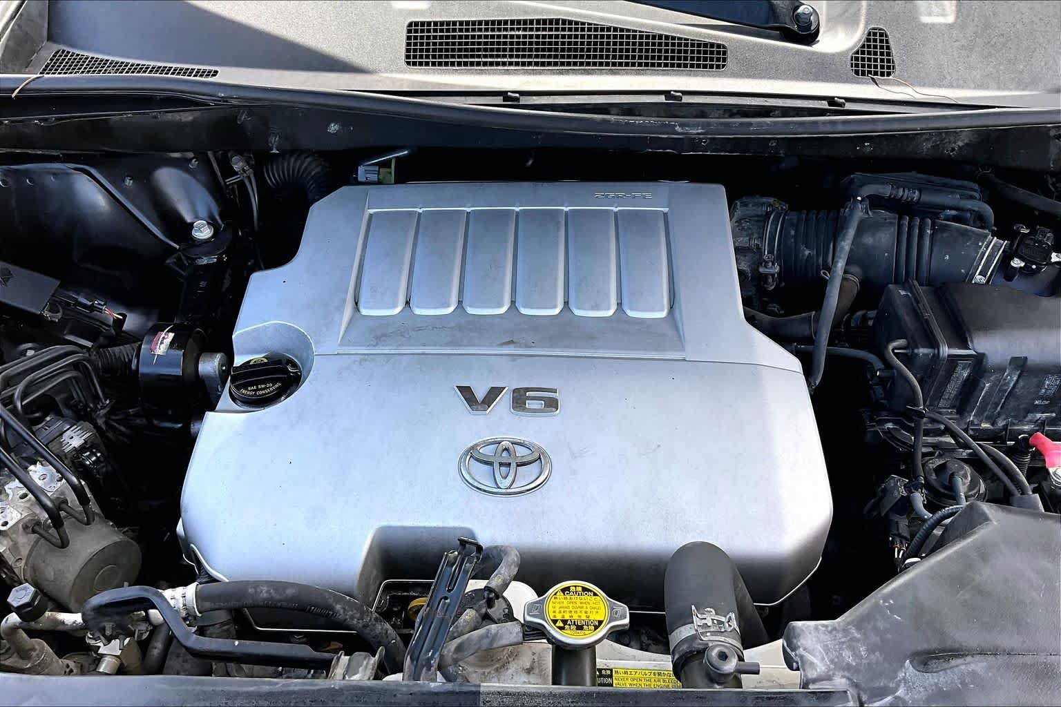 Used 2010 Toyota Highlander Limited w/ Extra Value Pkg 8 FWD image 27