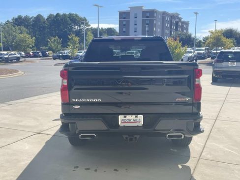 Used 2022 Chevrolet Silverado 1500 RST w/ Z71 Off-Road Package AWD/4WD image 3
