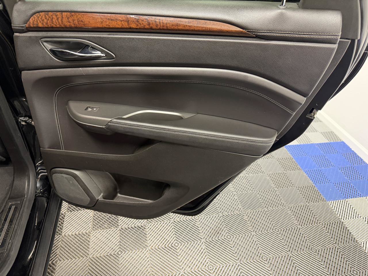 Used 2012 Cadillac SRX Premium FWD image 17