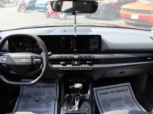 Used 2025 Kia K4 FWD image 19