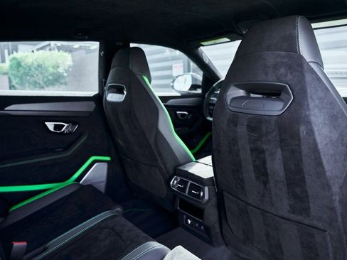 Used 2024 Lamborghini Urus Performante AWD/4WD image 49