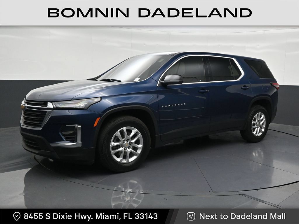 Used 2023 Chevrolet Traverse LS FWD image 1