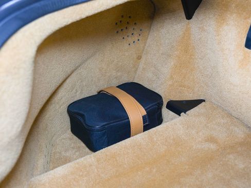 Used 2017 Aston Martin Vanquish Coupe image 48