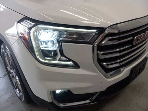 Used 2024 GMC Terrain SLT FWD image 5