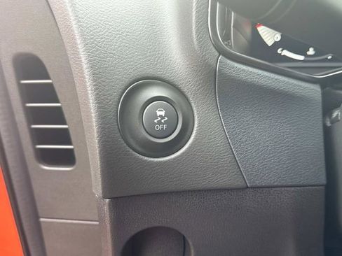 Used 2024 Nissan Z Performance w/ Heritage Edition image 28