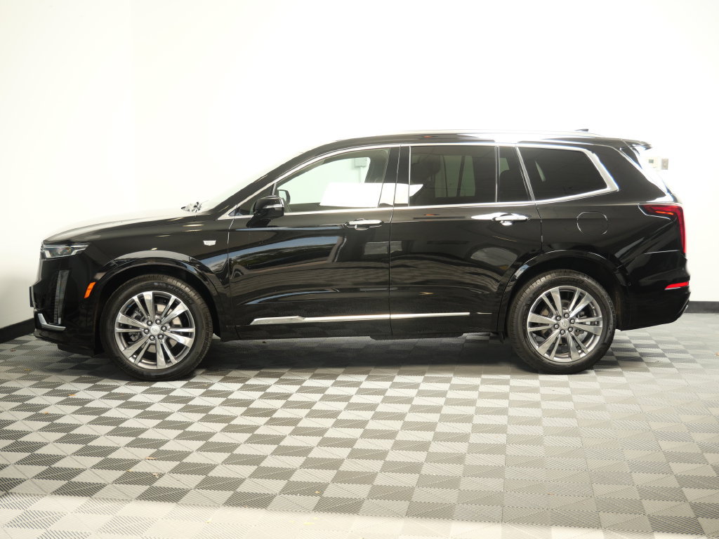 Used 2025 Cadillac XT6 Premium Luxury w/ Technology Package AWD/4WD image 5
